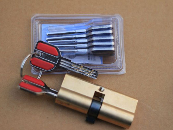 桑日24小时上门开锁公司